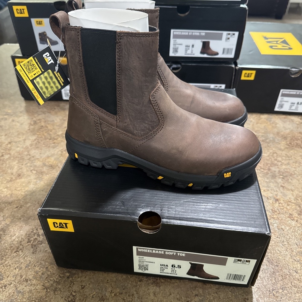 caterpillar boots Men's Wheelbase Soft Toe Clay Argile Men's 6.5 Brown Medium